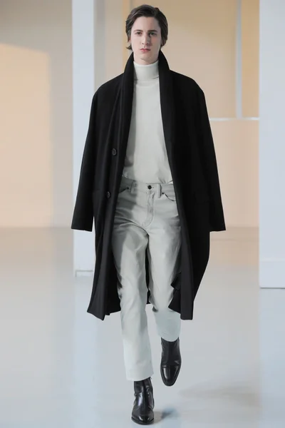 Look 30